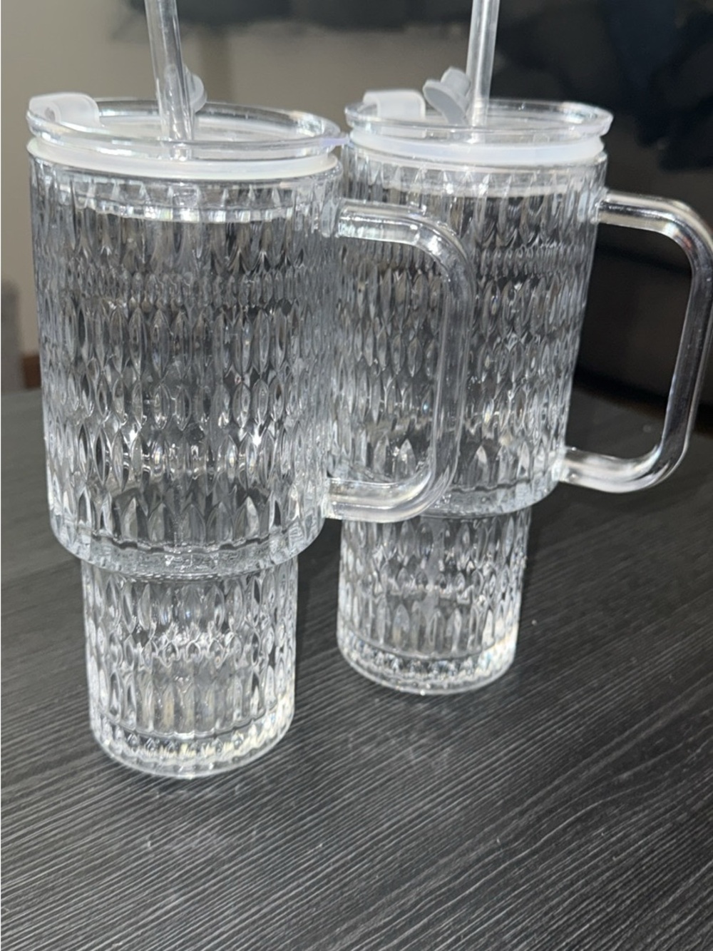 Clear Textured Glass Tumbler Mug with Lid and Straw
